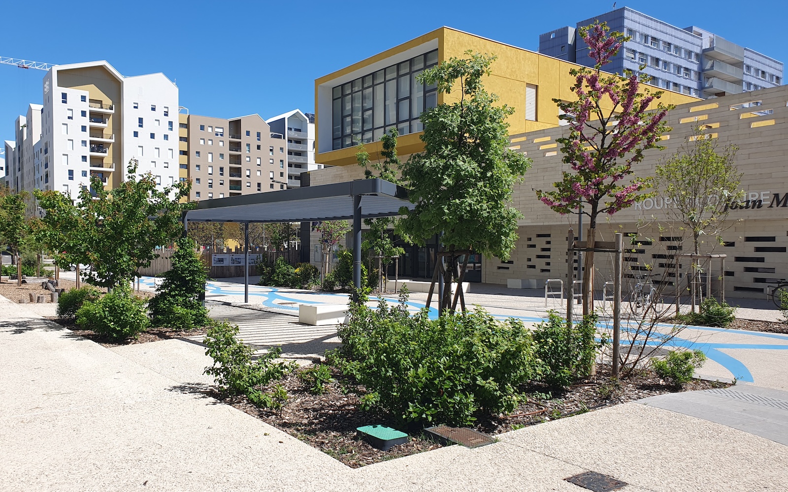 Réaménagement du parvis du groupe scolaire Jean Mirò