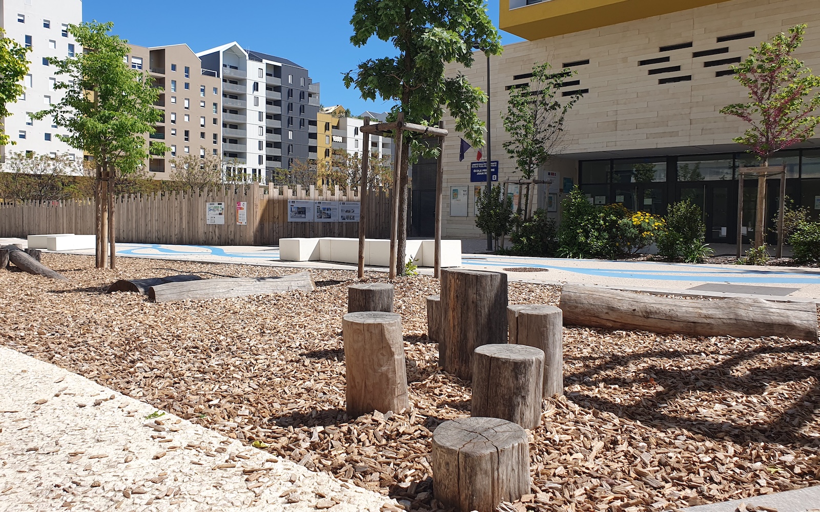 Réaménagement du parvis du groupe scolaire Jean Mirò