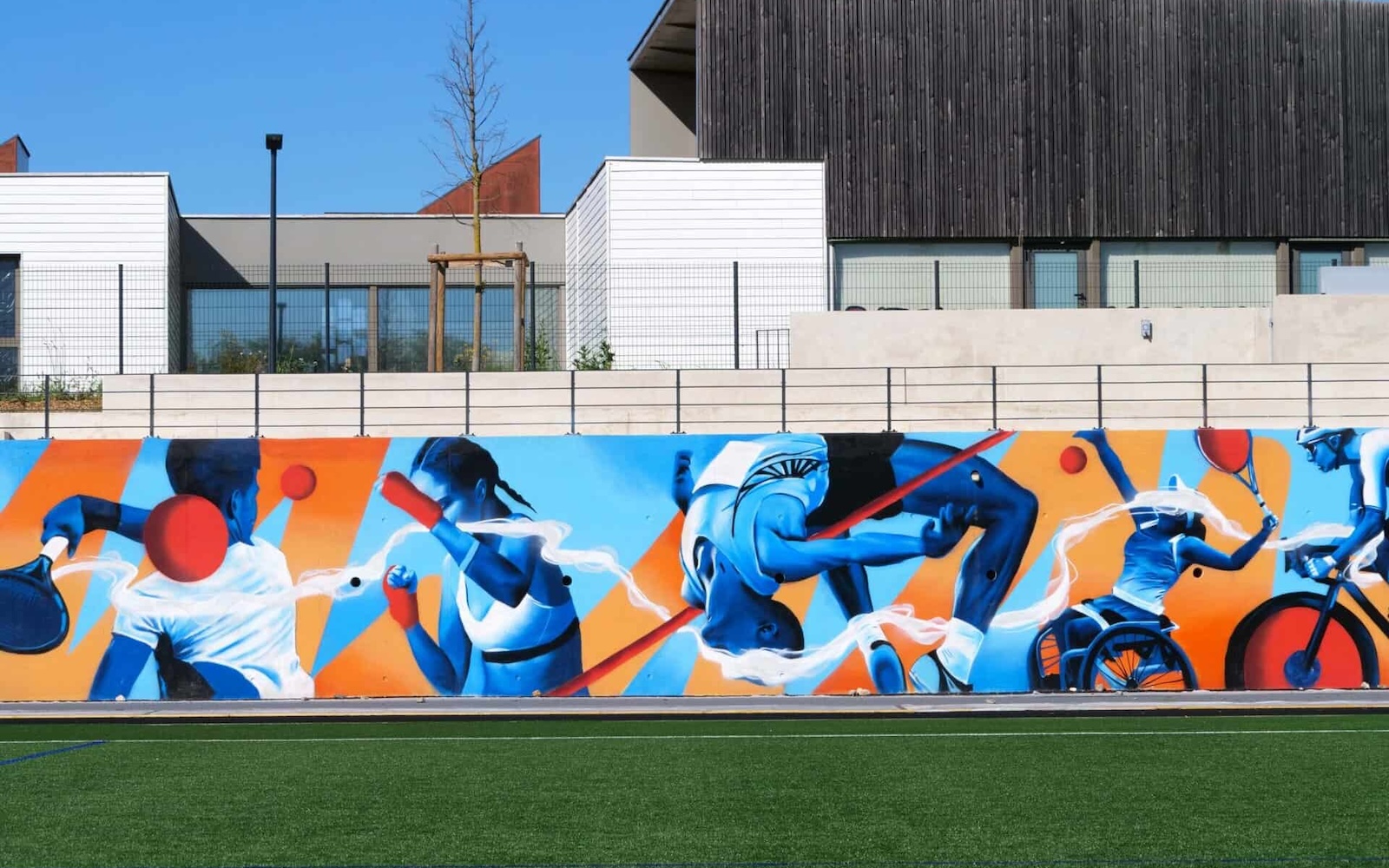 Complexe sportif, pump track et aire de jeu à Juvignac