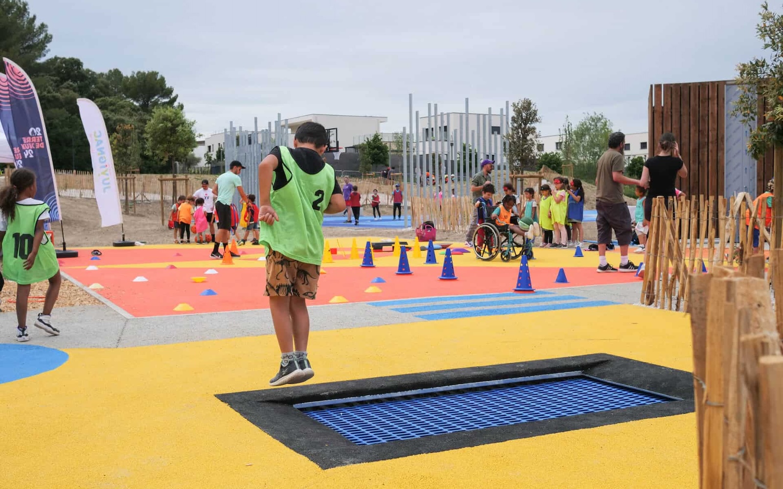 Complexe sportif, pump track et aire de jeu à Juvignac