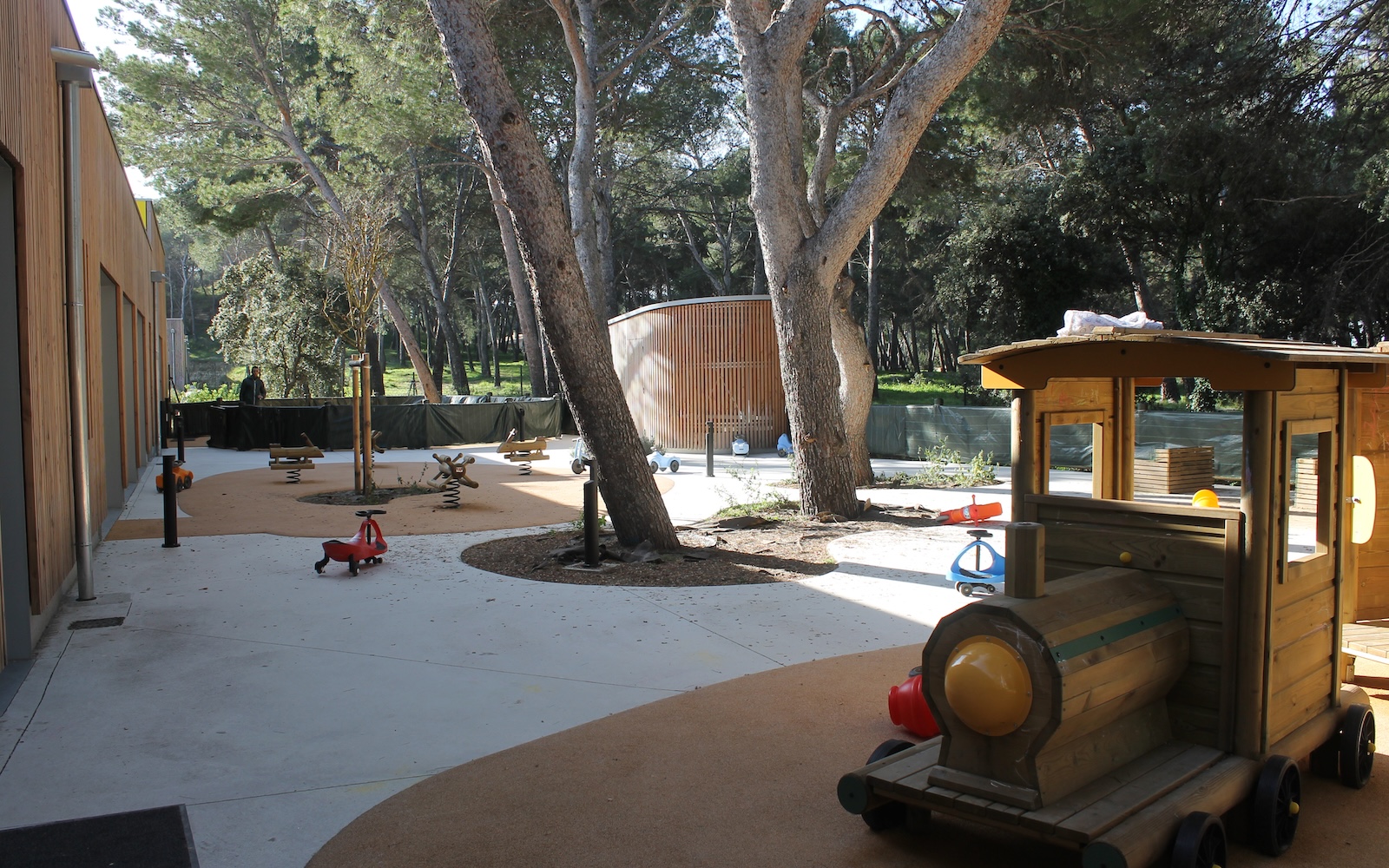 Pôle mère-enfants et multi-accueil collectif à Istres