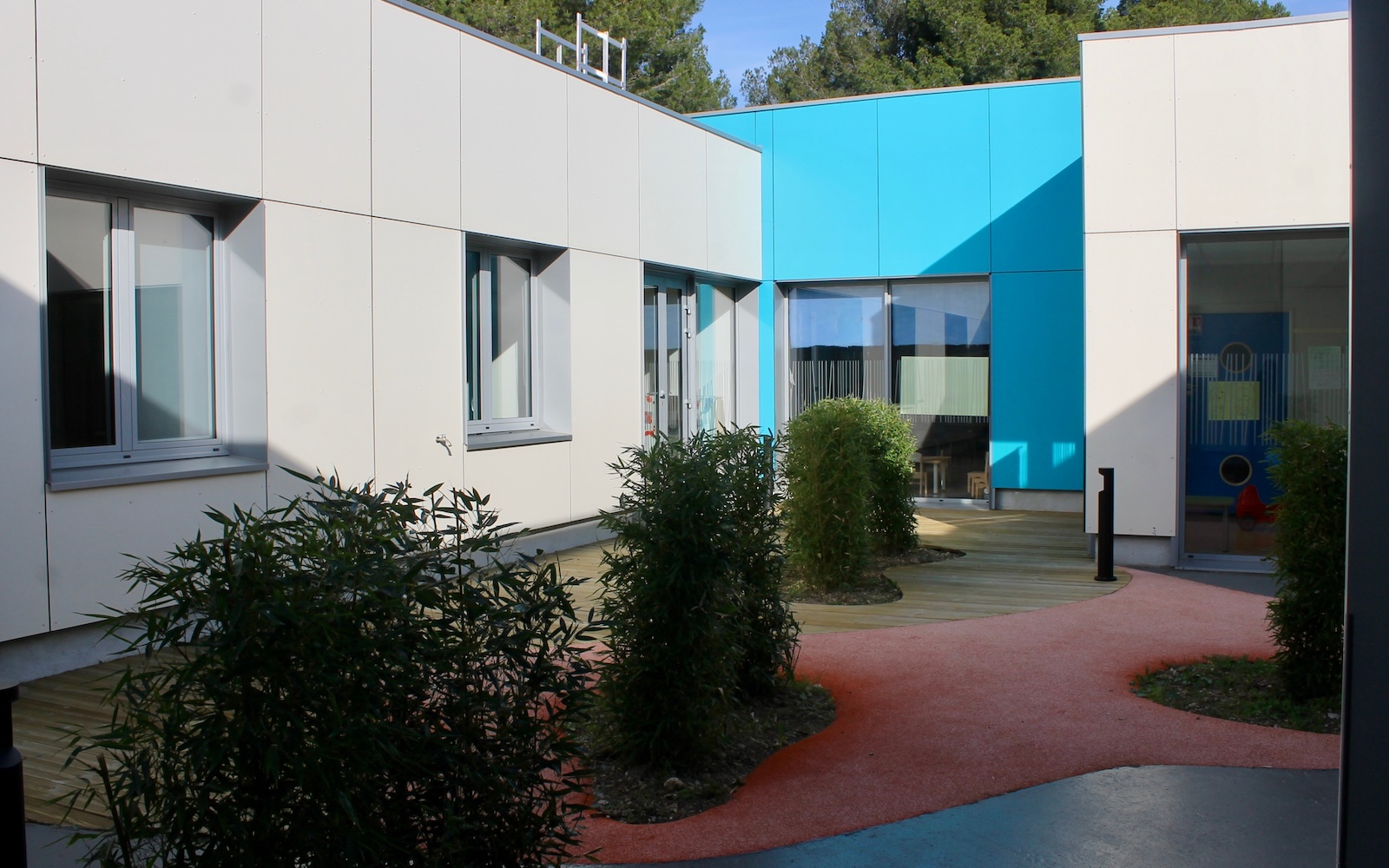 Pôle mère-enfants et multi-accueil collectif à Istres